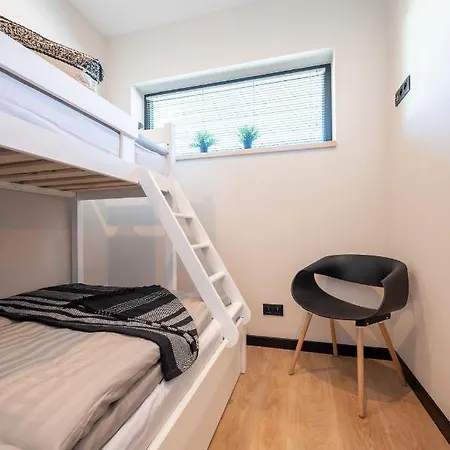 Skandynawia Z Basenem Apartman *