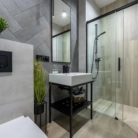 I Skandynawia Z Basenem