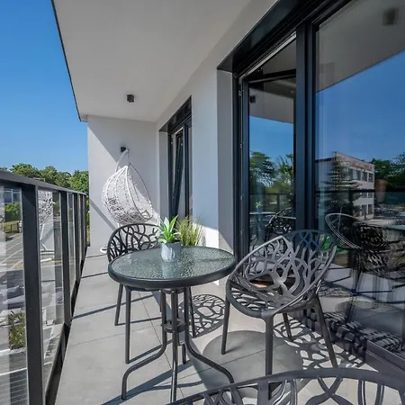 I Skandynawia Z Basenem *