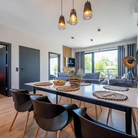 I Skandynawia Z Basenem * Dąbki