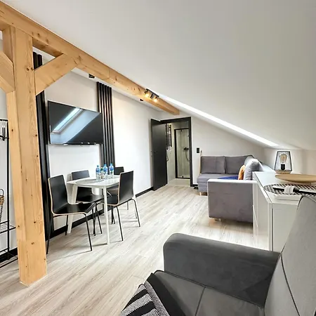 I Skandynawia Z Basenem