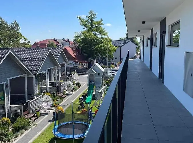 I Skandynawia Z Basenem Dąbki